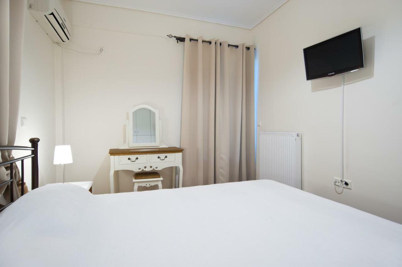Elia Apartments Chrisso Delphi Bagian luar foto