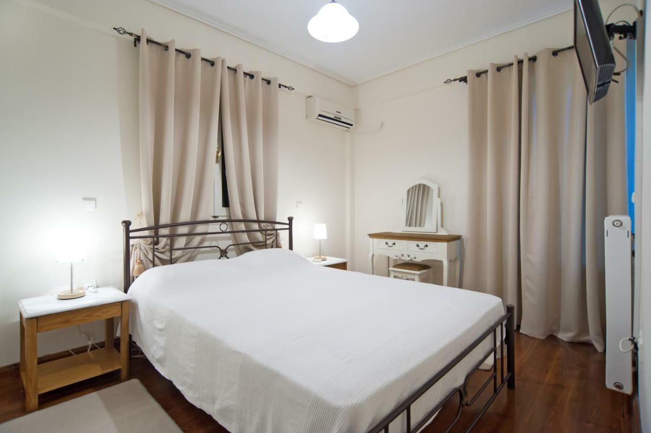 Elia Apartments Chrisso Delphi Bagian luar foto